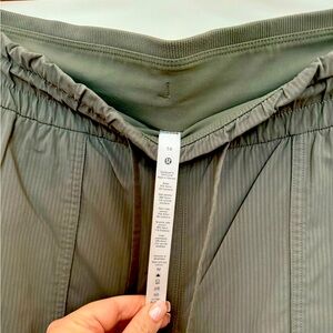 Lululemon Dance Studio Mid-Rise Jogger (Full Length, sz 14)